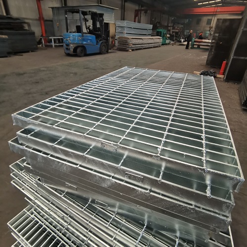 G325/30/100WFG壓焊鋼格板鋼格柵板：提升鋼結(jié)構(gòu)平臺的安全性
