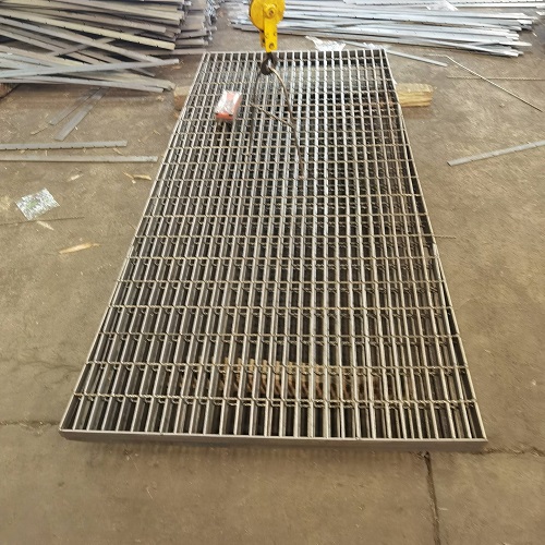 鋼格柵鋼格板G403/30/100：防滑、防腐與高強(qiáng)度
