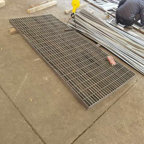 鋼格柵鋼格板G403/30/100：防滑、防腐與高強(qiáng)度