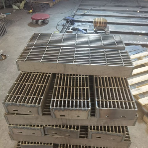 線上線下選購鋼格柵，這些差異不了解要吃大虧