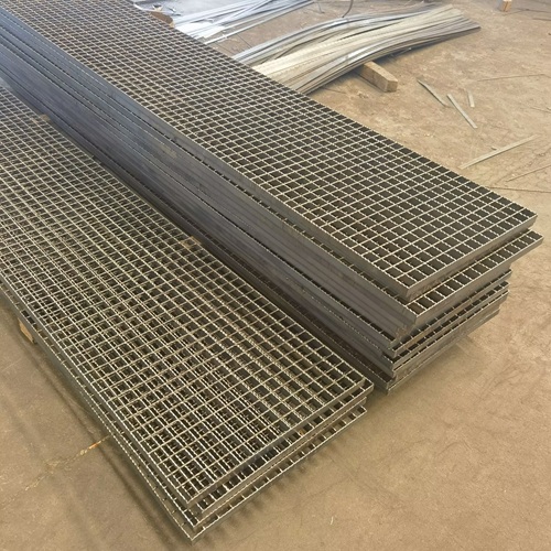 為什么說鋼格柵是工程建設(shè)的 “全能選手”？