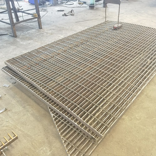 鋼格板是怎么做到防滑又安全的？